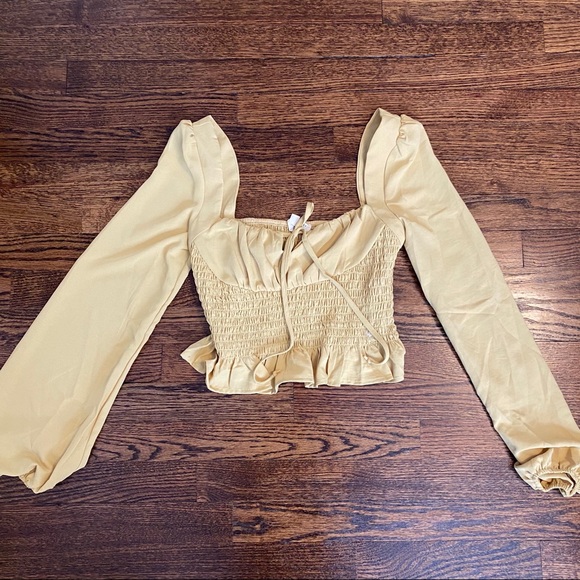 PacSun Keyhole Yellow Top - Picture 2 of 3